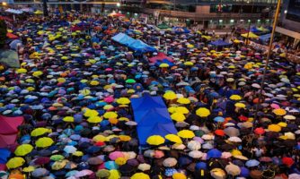 Unstable Freedom in Hong Kong after Police Prepares to Charge the Leader of “Umbrella Revolution”