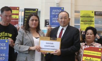 Amnesty International Thailand handing letter to Ministry of Justice demanding that The Act on Prevention and Suppression of Torture and Enforced Disappearance be enforced in its entirety